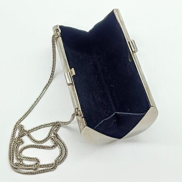 Vintage Silver Finish Ribbed Metal Hardside Clutch Bag - Picture 6 of 8